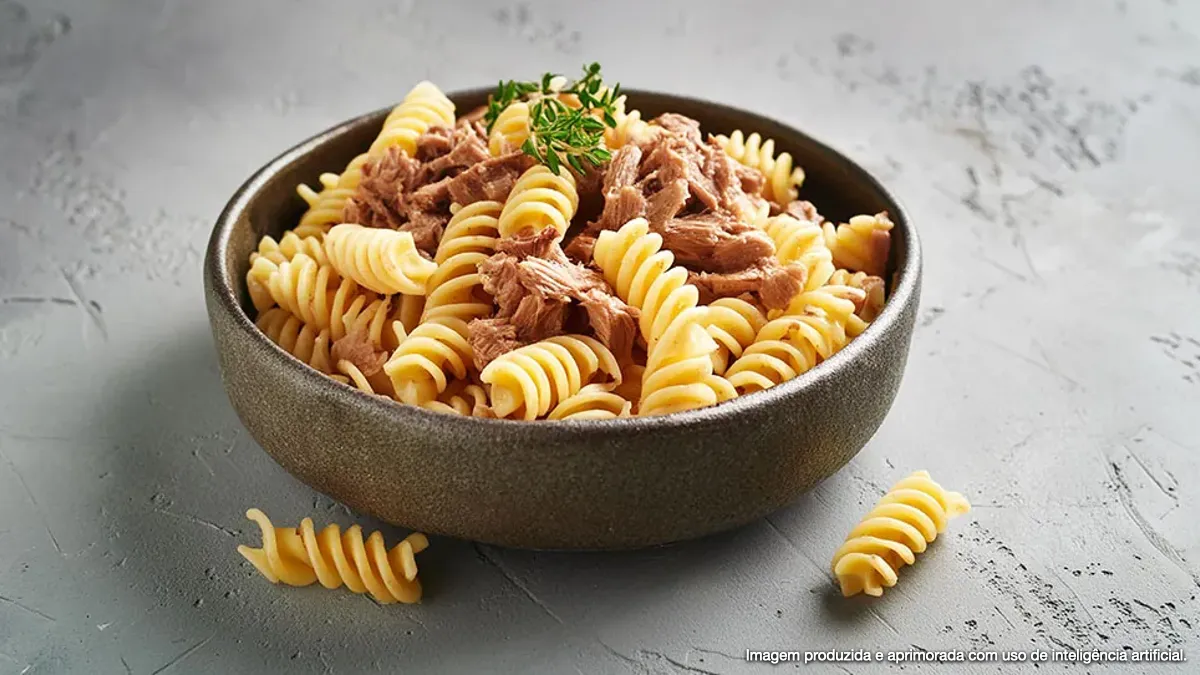 Macarrão com Costelinha Suína Defumada