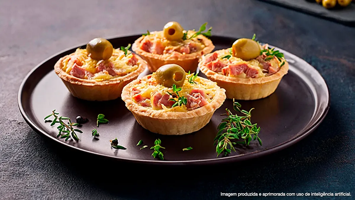 Mini quiche de mortadela italiana Marba superiore com pistache