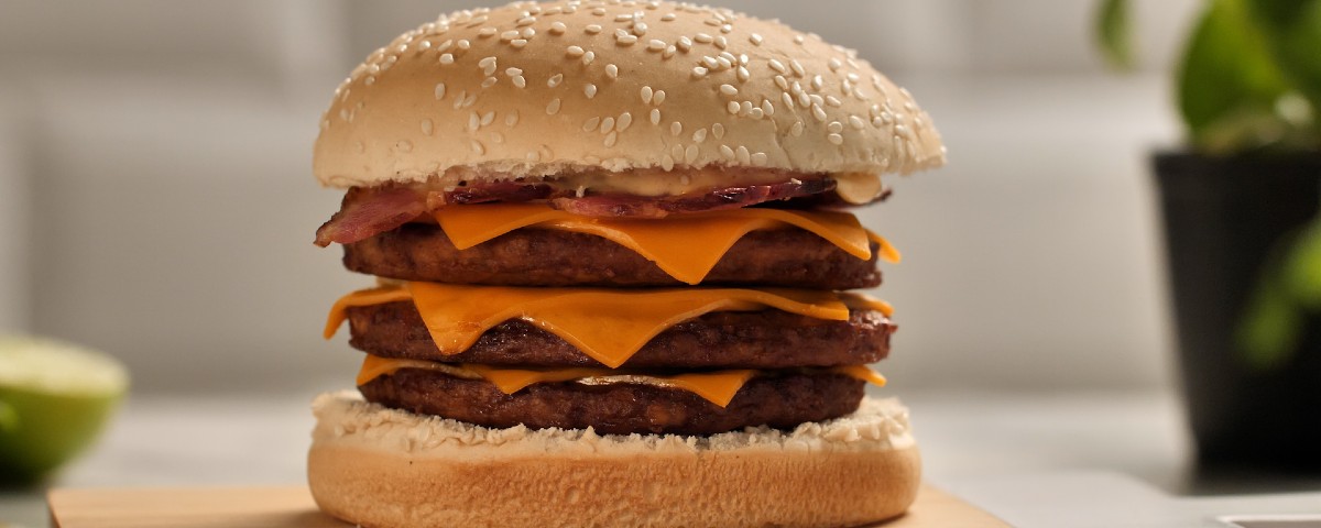 TRIPLO-BURGUER-BACON
