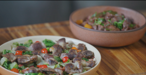 Moela de Frango Refogada com Escarola