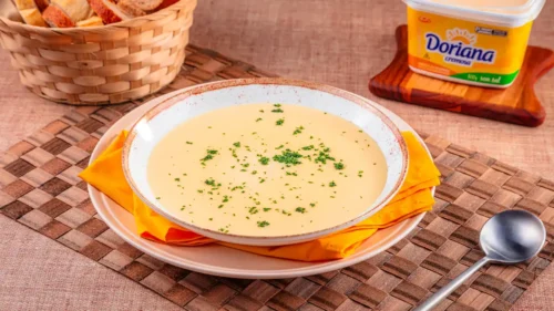 Caldo de Batata com Alho Poró