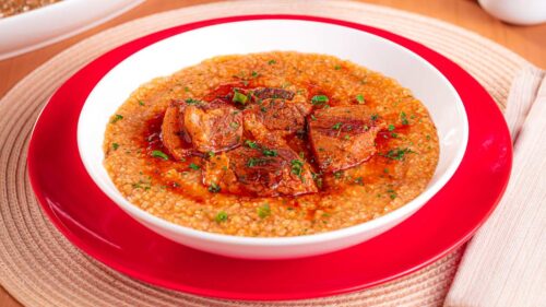 Como cozinhar canjiquinha na panela de pressão? Confira essa receita com costelinha
