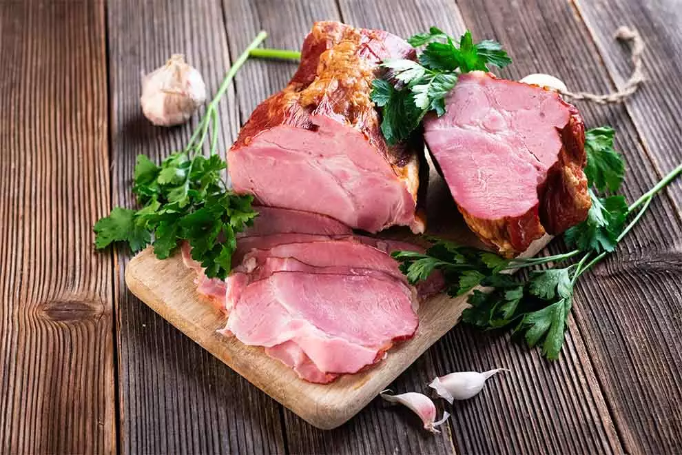 Carne de porco faz mal? Veja 7 mitos e verdades sobre o tema