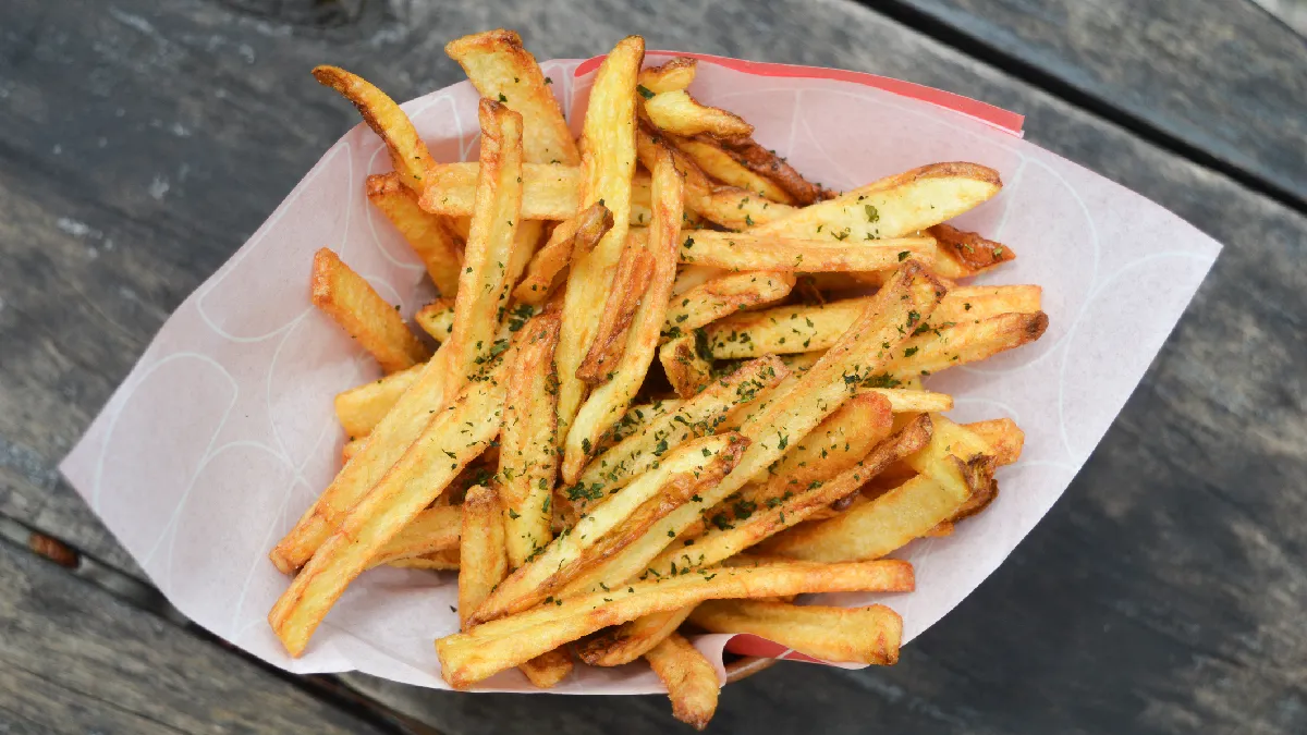 Como fazer batata frita com batata normal