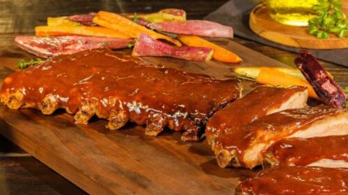 8 receitas com costelinha de porco para fazer em menos de 1 hora