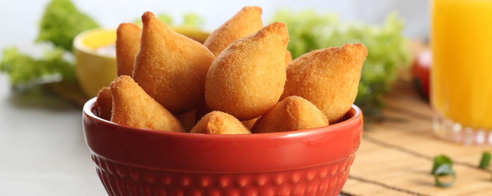 Coxinha de Batata Doce com Costela de Porco