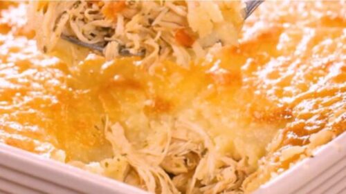 Escondidinho de frango desfiado