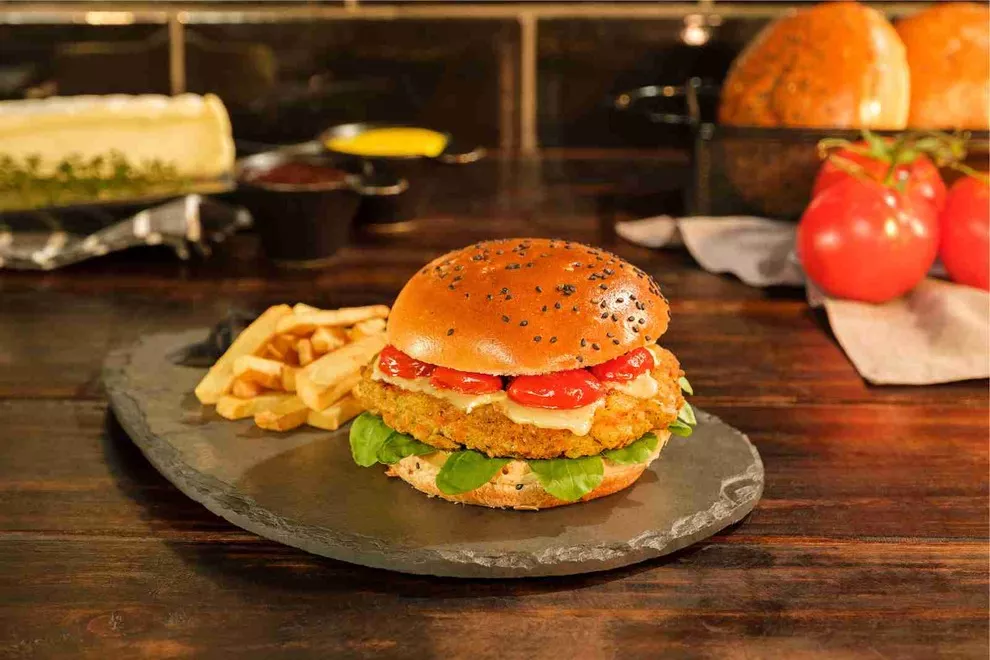 Hambúrguer de frango empanado: 6 dicas para variar no sabor