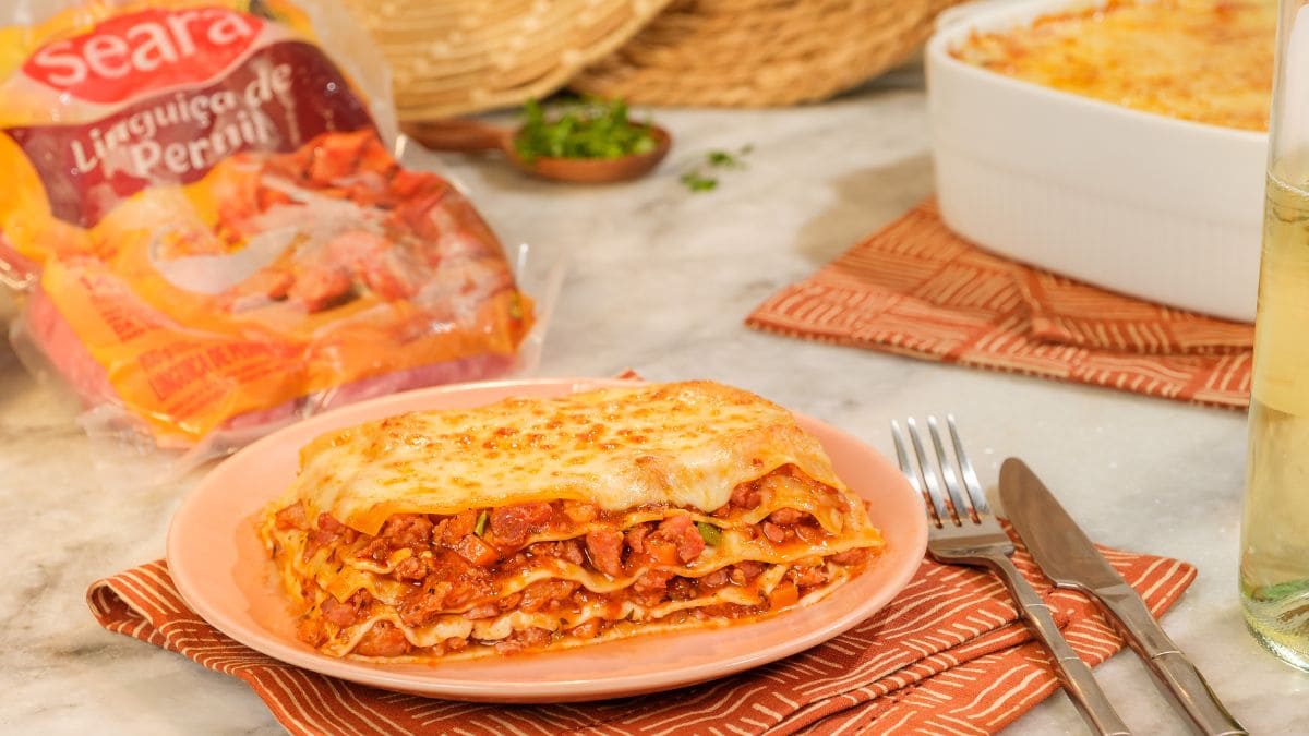 Lasanha à Bolonhesa com Ragu de Linguiça