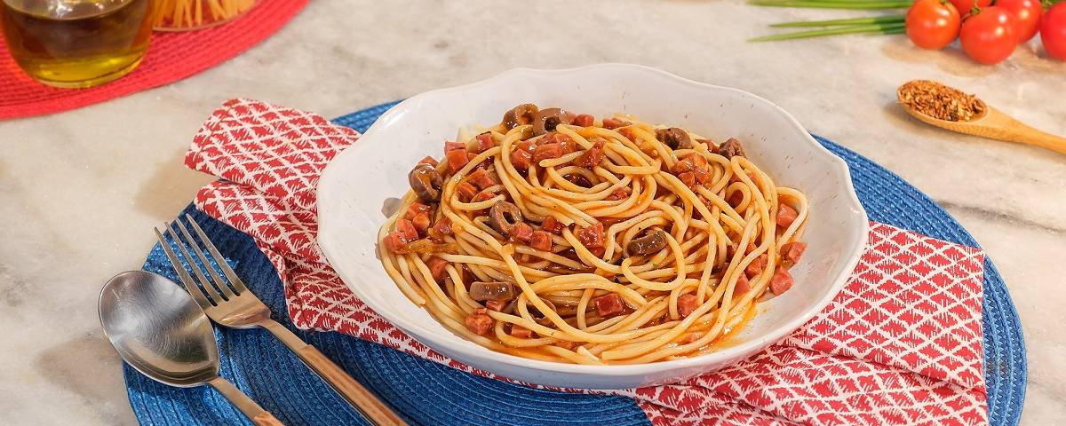 macarronada-de-calabresa1200480