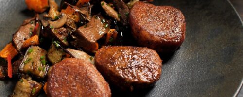 Filé Mignon Suíno e Salada de Legumes