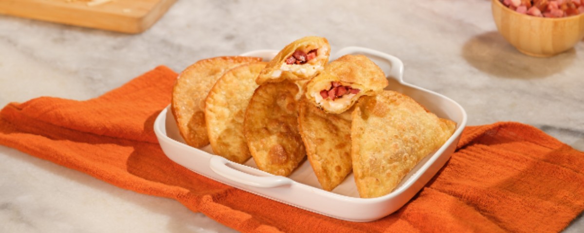 Pastel com quatro ingredientes