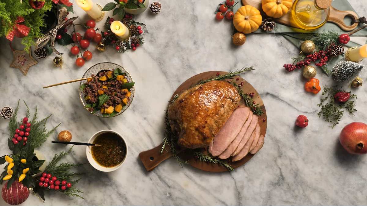 pernil-desossado-com-molho-chimichurri-e-arroz-vermelho-portal-minha-receita
