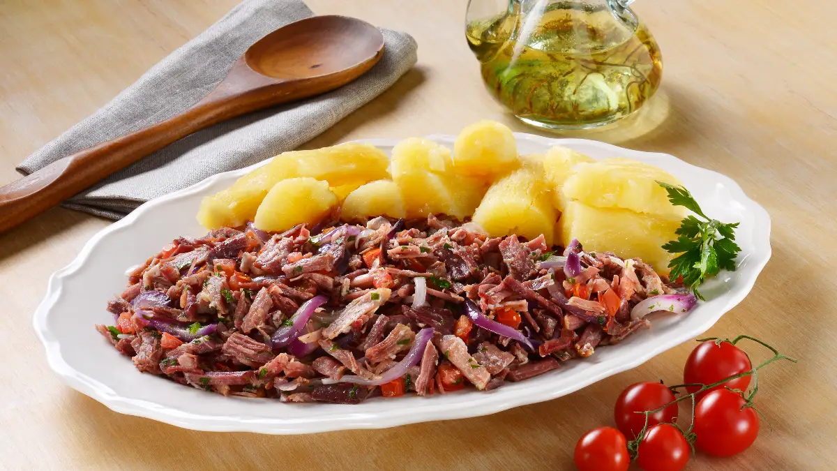 Porção de Jerked Beef com Mandioca