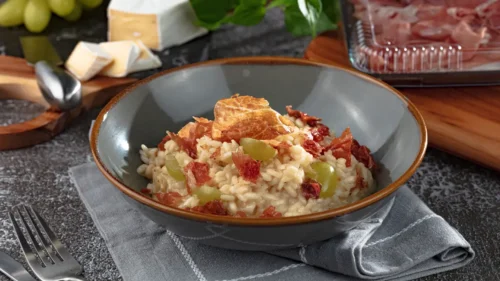 Risoto de queijo brie, uvas e presunto parma