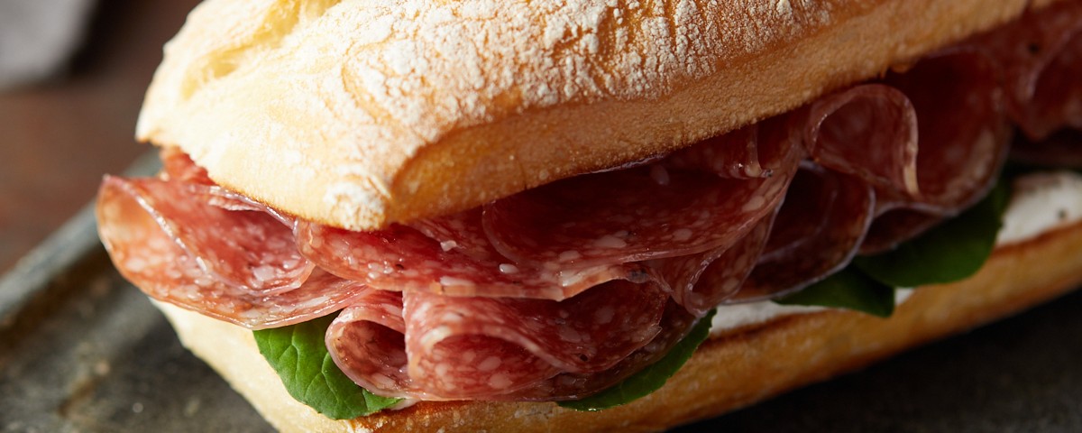 Qual a diferença entre copa e salame?