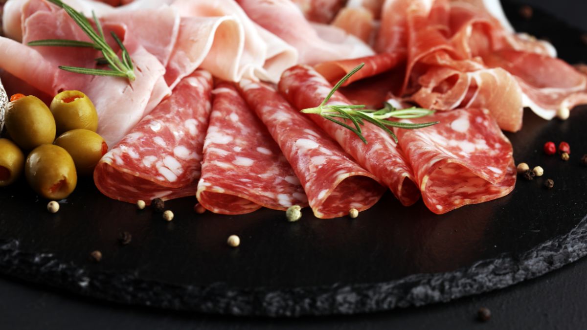 O que é salame hamburguês? Saiba tudo sobre esse embutido premium