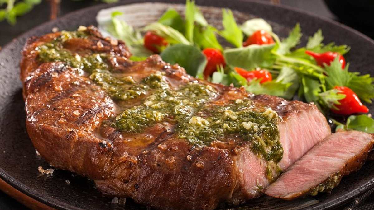 Prime rib x short rib: qual a diferença entre os cortes de costela?