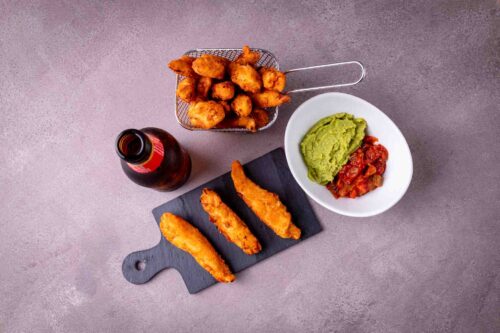 Tiras de Frango Empanadas no Nacho com Guacamole