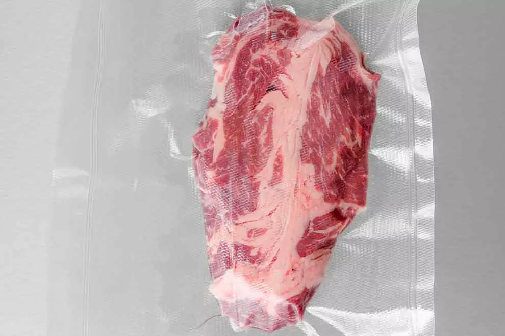 Sous vide: entenda como essa técnica ajuda seu churrasco