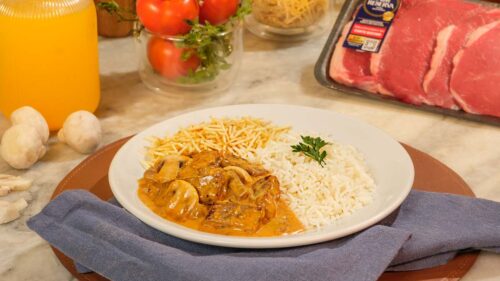 Estrogonofe de carne de panela: reaproveitando sobras com criatividade