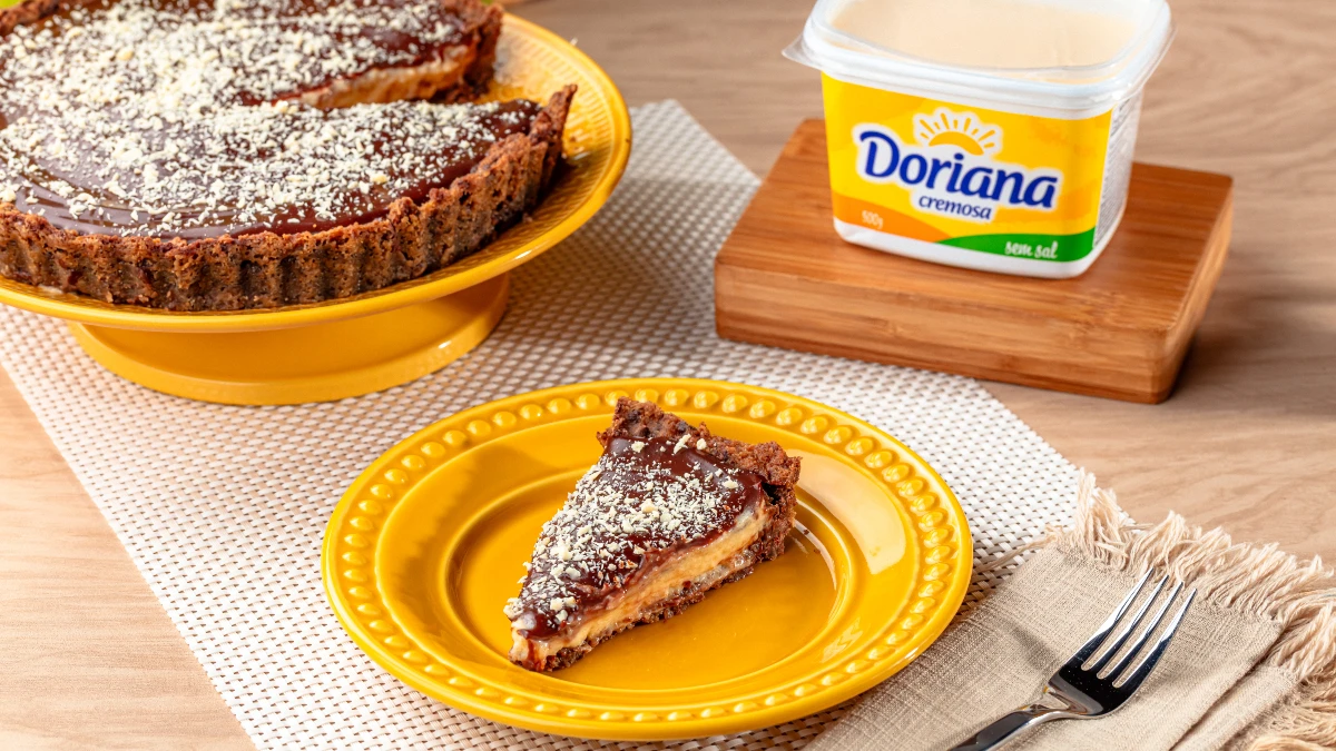 Torta de cookie com mousse de maracujá