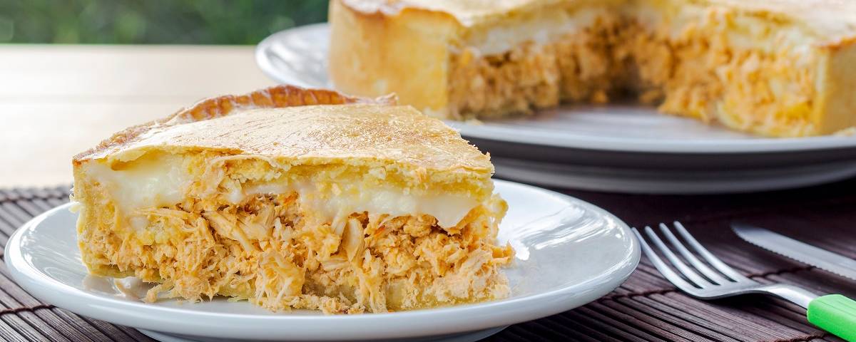 Passo a passo para fazer um bolo salgado de frango