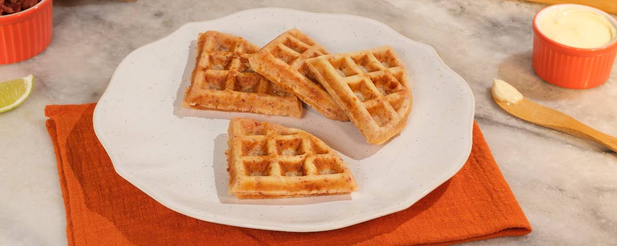 Waffle Salgado com Calabresa