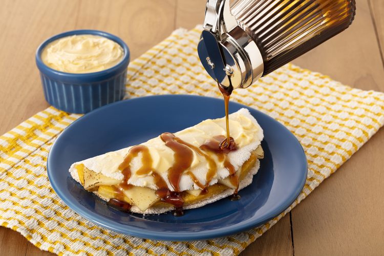 Tapioca de banana da terra com melado (nordeste)