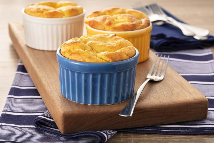 Suflê de mandioquinha e queijo