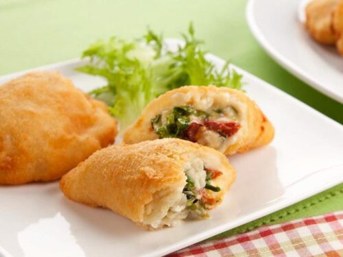 Risoles de Escarola, Tomate Seco e Mussarela de Búfala