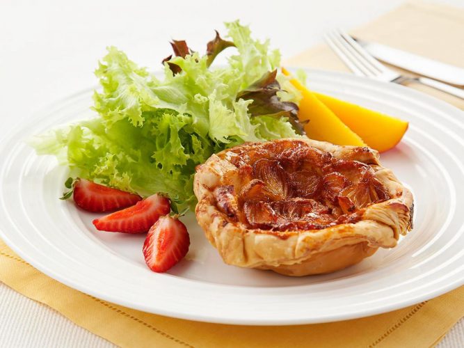 Torta de Cebolinhas com Creme de Queijo