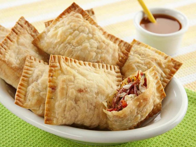 Pastel Assado com Carne-seca e Requeijão