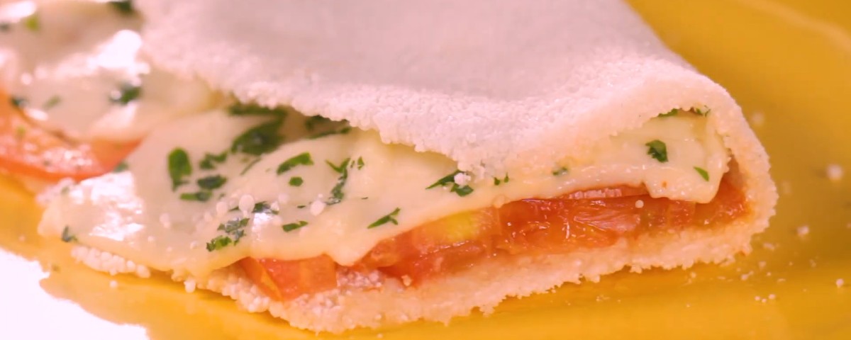 Tapioca Recheada com Queijo Branco